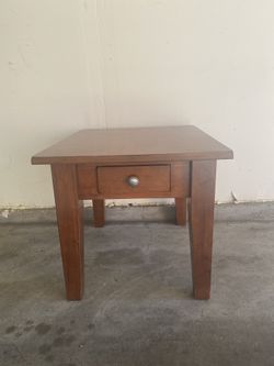 Night Stand/Side Table