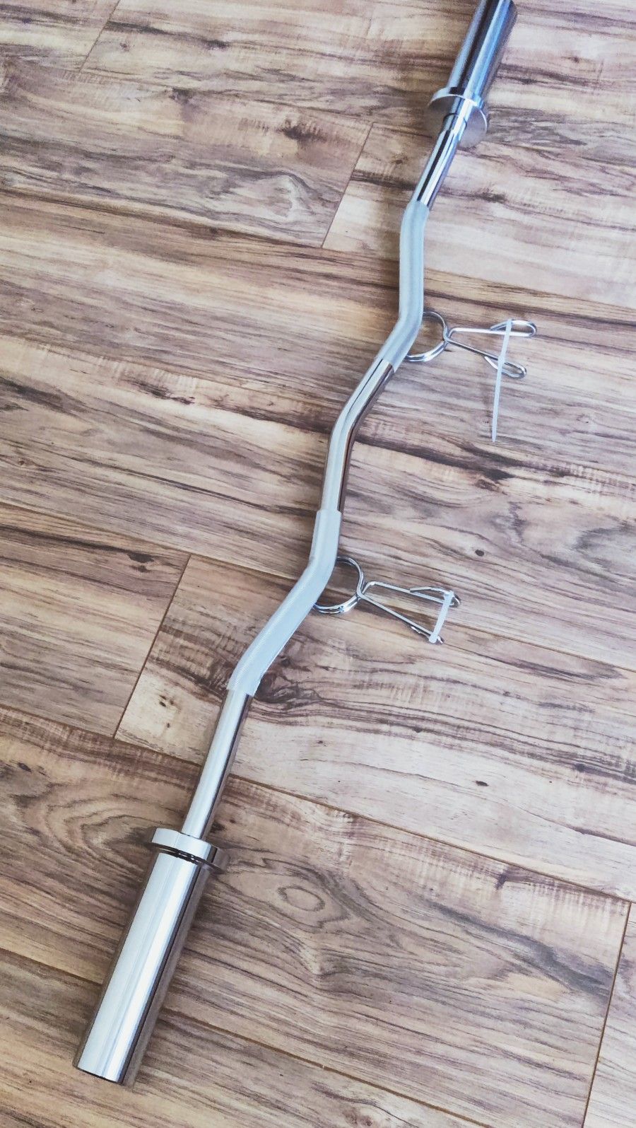 Brand New 4ft 20lbs EZ Curl Barbell FIRM PRICE 