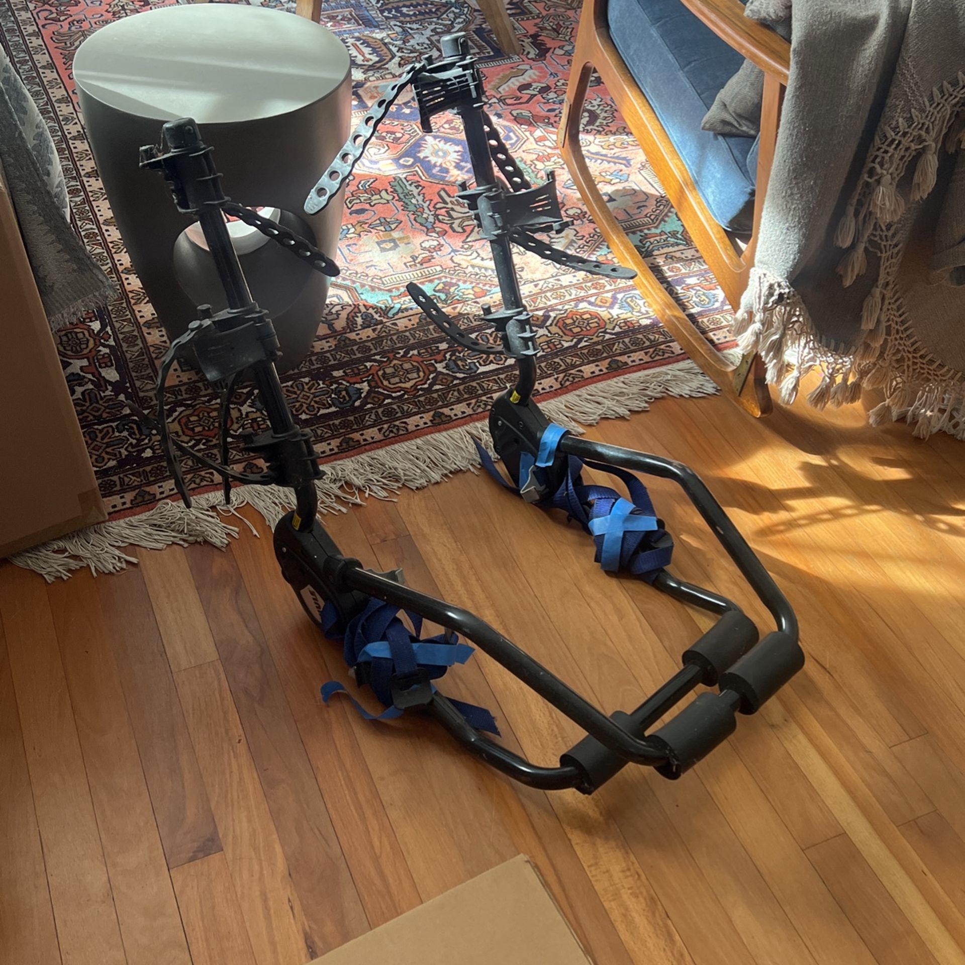 Thule Bike carrier (3 bikes)