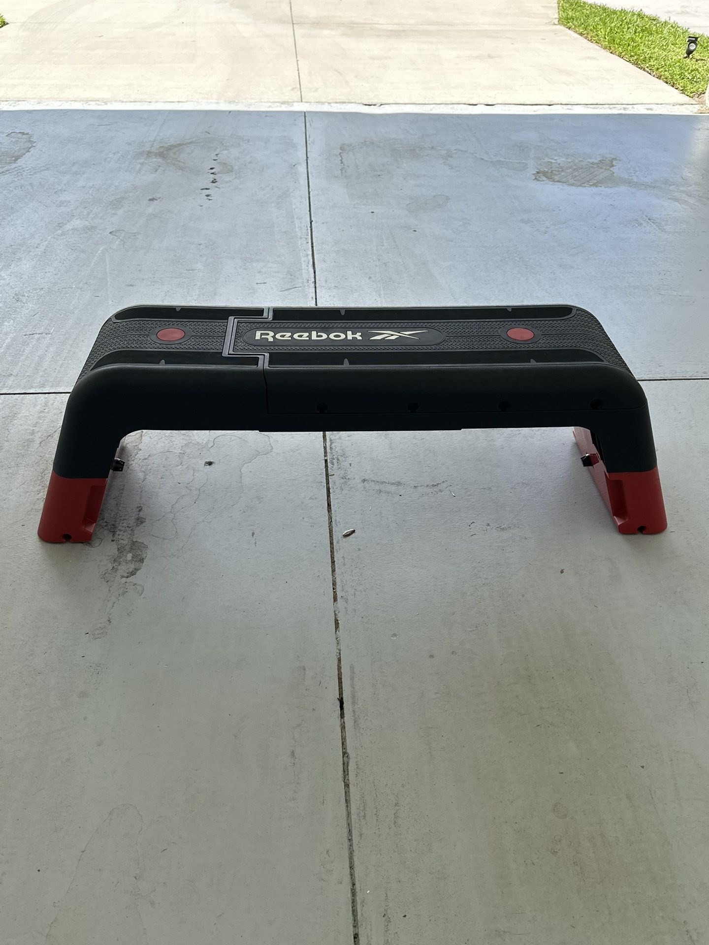 Reebok Fitness Adjustable Weight Bench and Workout Deck