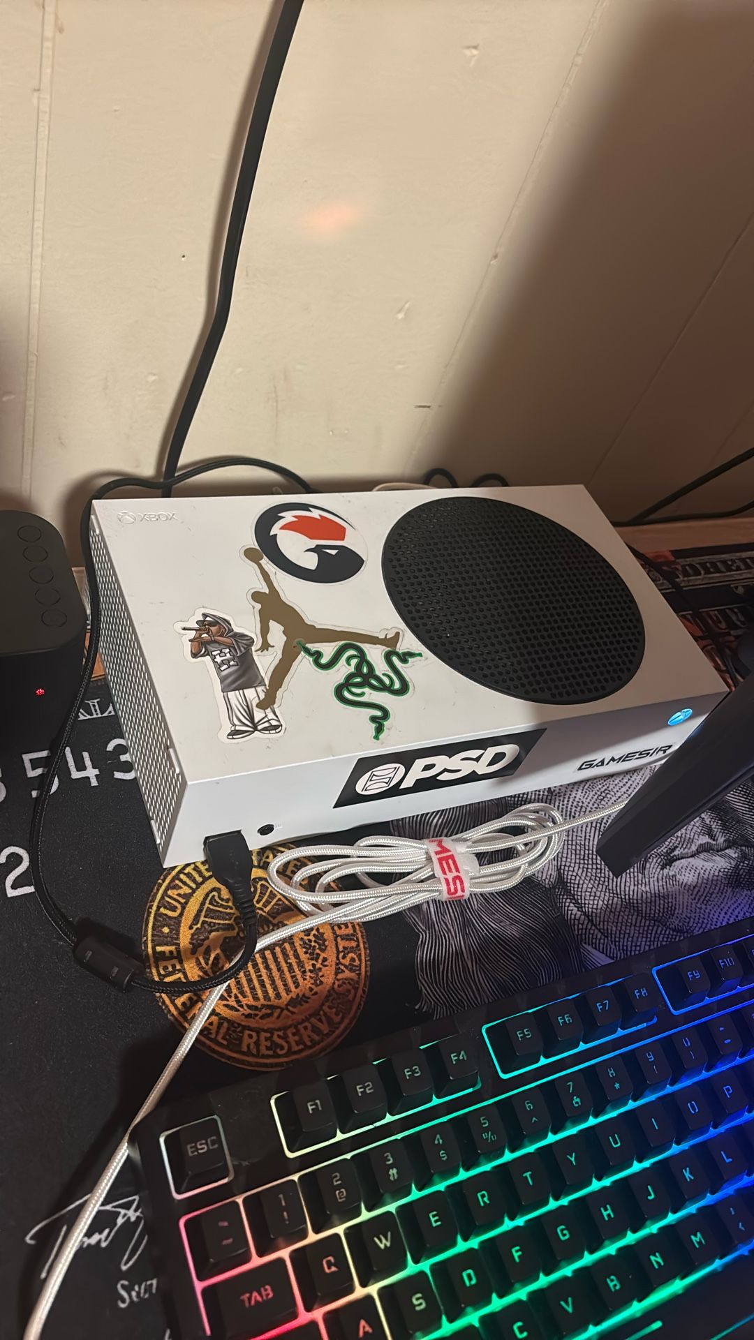 Xbox Series S, Monitor, Headset,mouse Keyboard 