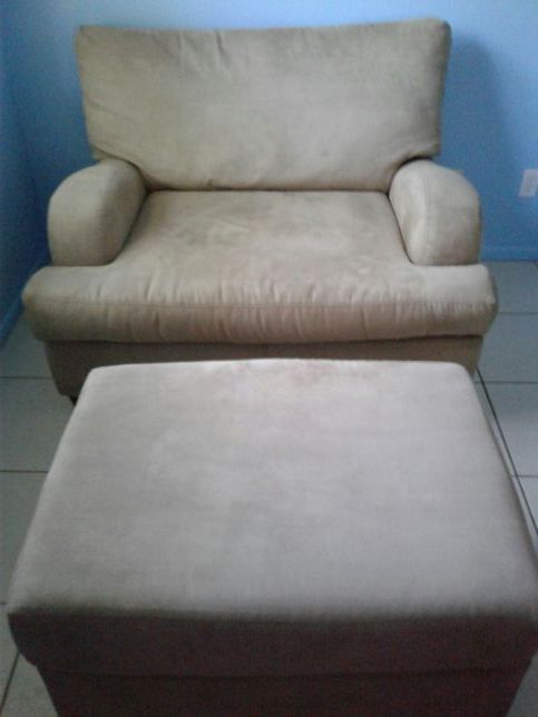 Extra wide chair with ottoman