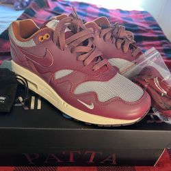 Women’s Patta Air Max 1 Maroon/Silver 8.5 US