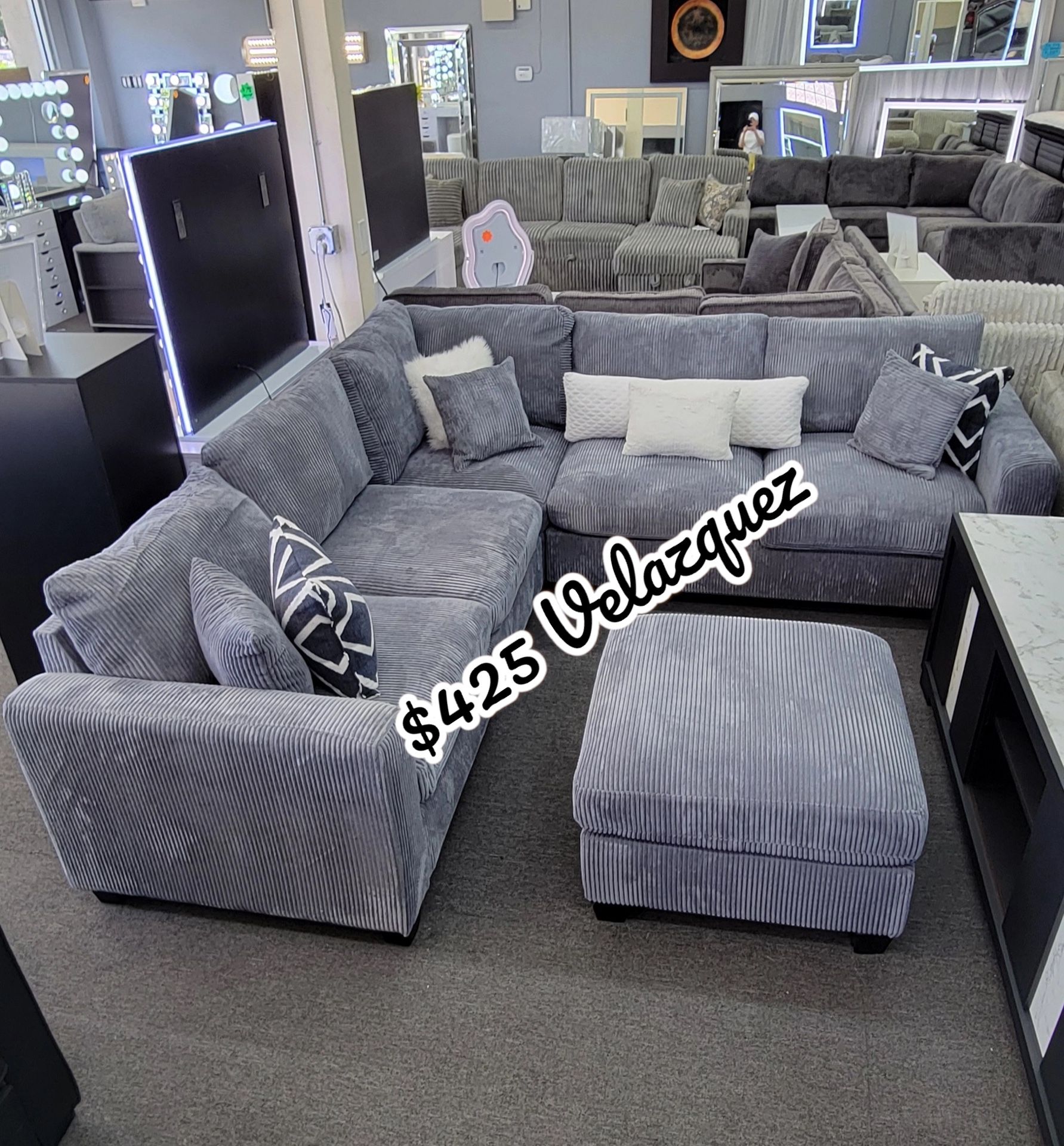 ✅️✅️4 pc Grey cordury fabric upholstered sectional sofa with ottoman✅️✅