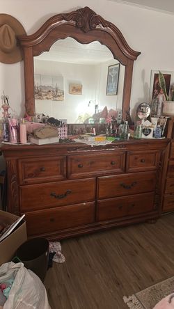 Dresser