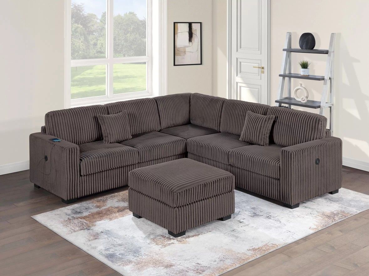 4-Piece Sectional Set W/ Ottoman
RAF/LAF One-Arm Loveseat W/USB + Corner Wedge + Cocktail Ottoman
Color: Chocolate
🔷️ Juego De Sofas Color Cafe