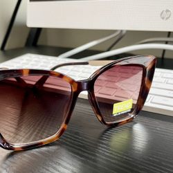 Brown Cat Eye Sunglasses  (brand new) UV protection 