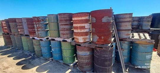 55 Gallon Drums Steel & Plastic
