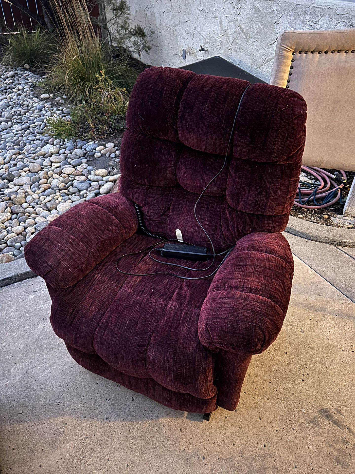 Lift Chair And Recliner