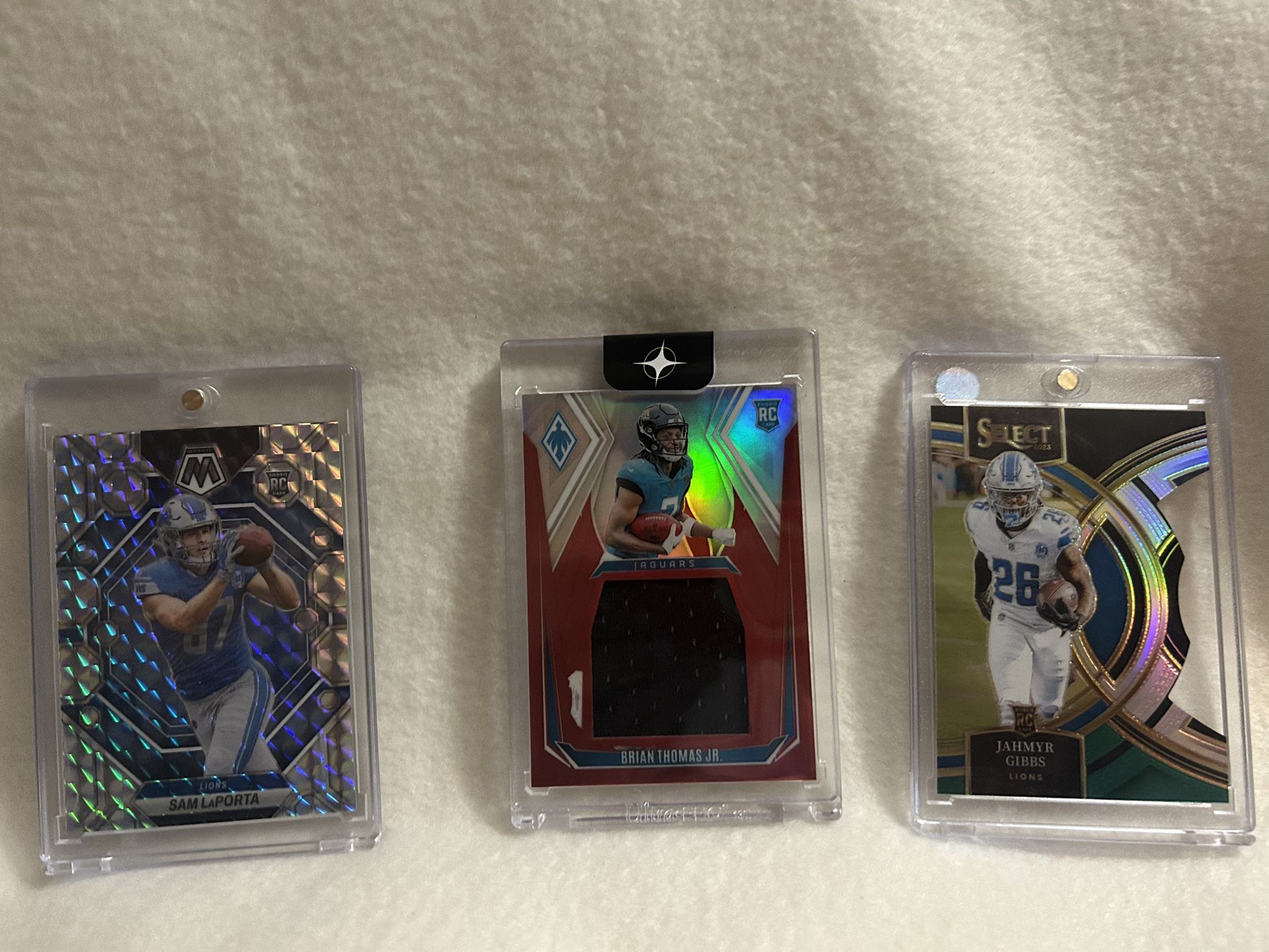 LOT OF BIG ROOKIE CARDS!!