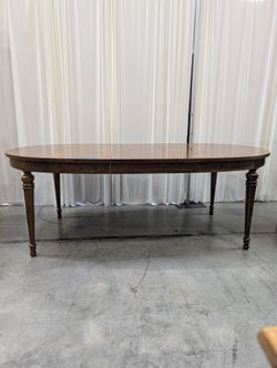 Traditional Oval Wood Dining Table