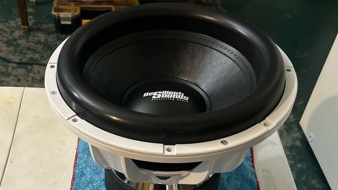 RESILIENT SOUNDS GOLD 15 V2 Subwoofers.