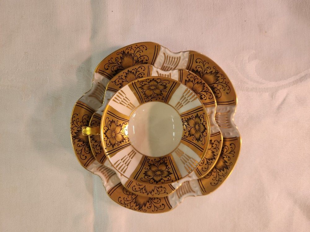 Vintage Johann Seltmann Vohenstrauss 3pc Porcelain Set