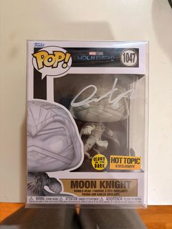 Funko MoonKnight Gitd signed (pick up only)