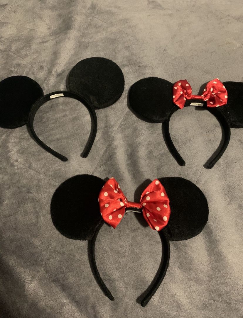 Minnie Mouse/ Mickey Mouse Ears