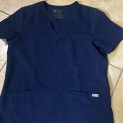 figs scrub top