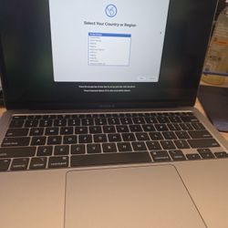 2020 MacBook Pro Intel (16 Gb Ram/ 512 SSD