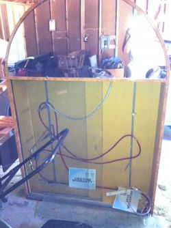 Beautiful Display Mirrored Case/URGENT PHOTO TAKEN IN GARAGE!