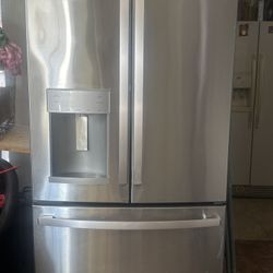 Refrigerator with freezer on Bottom