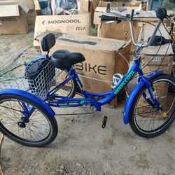 New mooncool tricycle bikes 24"&26"  7 speed $250 each