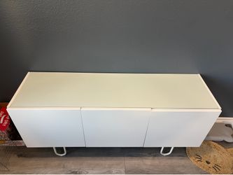 White Cabinet