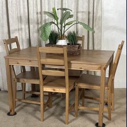 Compact Solid Pine Kitchen Dining Table & 4 Chairs PERFECT FOR SMALL PLACE!