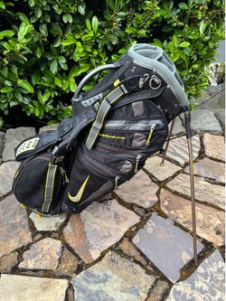 Nike Sasquatch SQ Tour stand bag