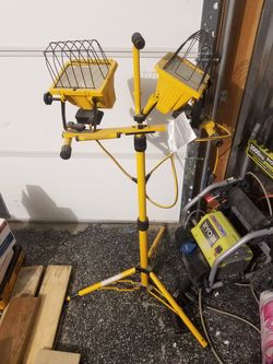 Standing work light