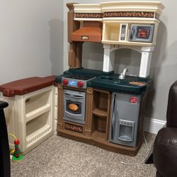 Kids Play Kitchen