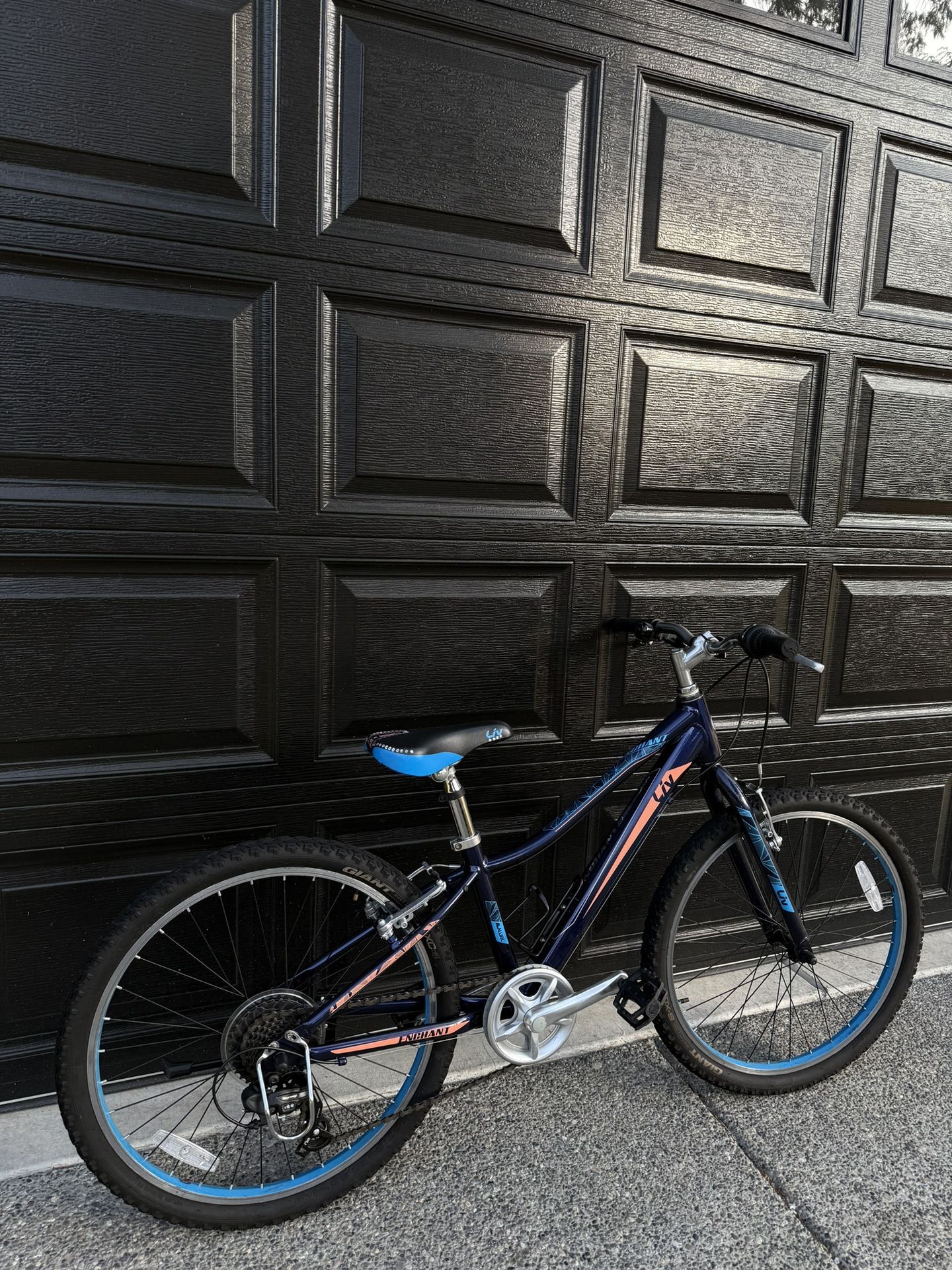 Liv Enghant Mountain Kids Bike 24”