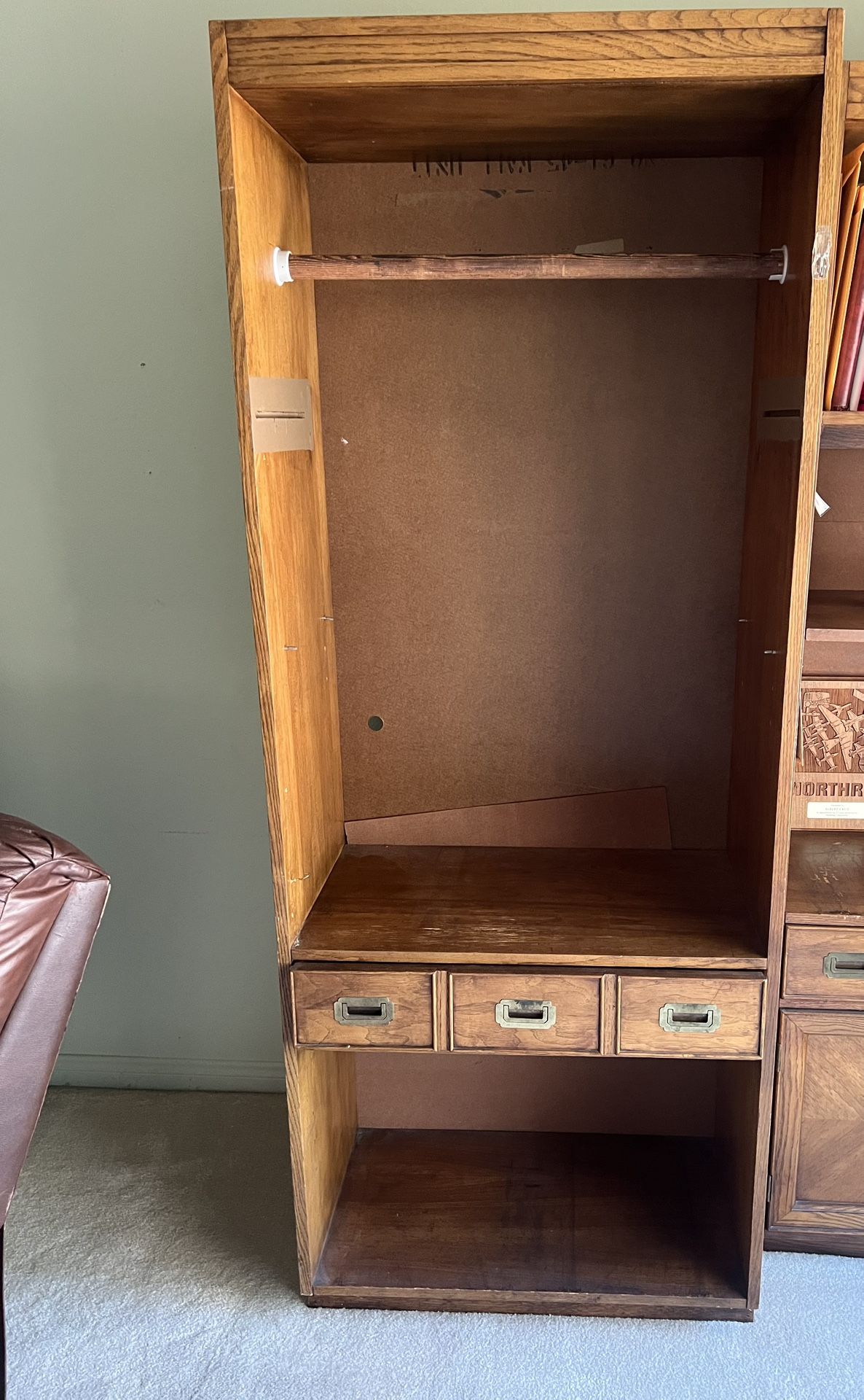 FREE CABINET/Shelving Unit