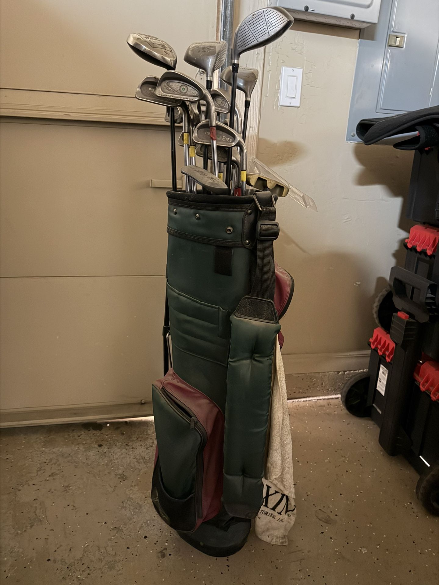 golf clubs