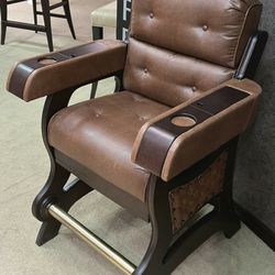 Mikhail Darafeev Mann Cigar Chair