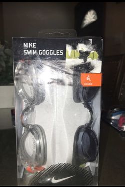 New adult nike swim goggles 🌊 🥽