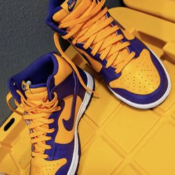 Men's Purple/Yellow Nikes