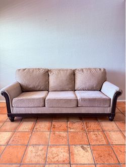 Pull out Couch - Queen Sleeper Sofa - new mattress Signature Design by Ashley Blackwood Taupe