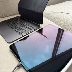 Ipad Pro 13-inch M4 256GB Space Black With Keyboard, Apple Pencil And Cover