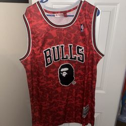 Bape Chicago Bulls red Michael Jordan jersey size 2xl
