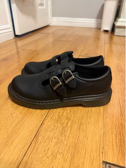 Dr. Martens Mary Jane size 6M/ 7.5 women