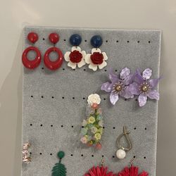 Velvet Earring Holder Ear Stud Stand Jewelry Organizer Holder almost new $8