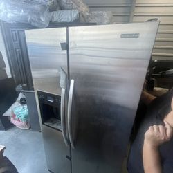 KitchenAid Refrigerator 