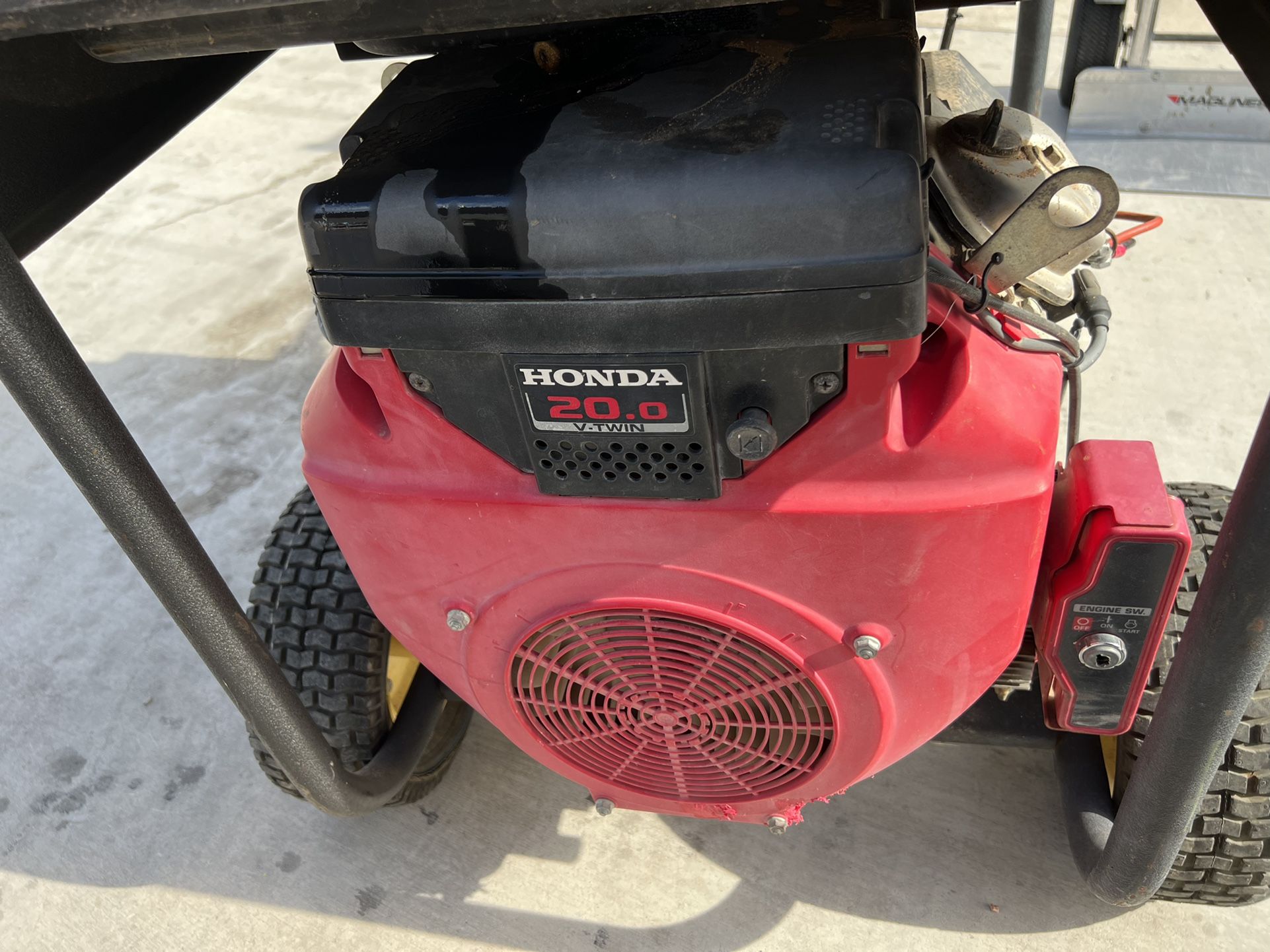 HONDA GENERATOR 11,000 WATTS 20HP HONDA ENGINE