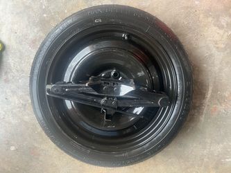 2015 Ford fusion Compact Spare Tire with Jack