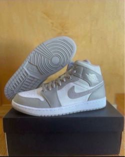 Nike Air Jordan 1 Mid Linen Light Bone White size 9 Brand New