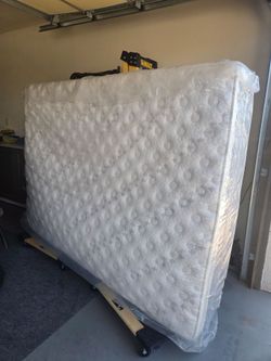 QUEEN SIZE MATTRESS