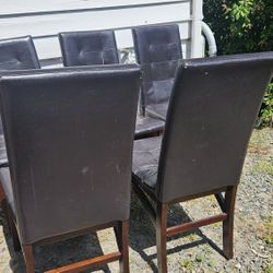 Free Chairs