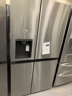 LG STAINLESS STEEL REFRIGERATOR