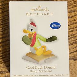 Donald Duck Hallmark Keepsake "Cool Duck Donald" 2012 Ready! Set! Snow! Disney