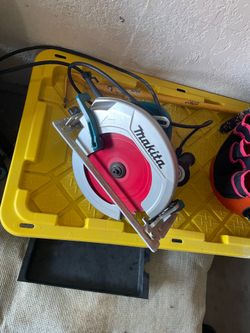 Makita 10 inch Skilsaw