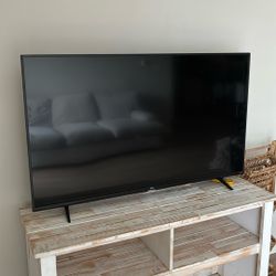 50 Inch TV Flat Screen TCL Roku